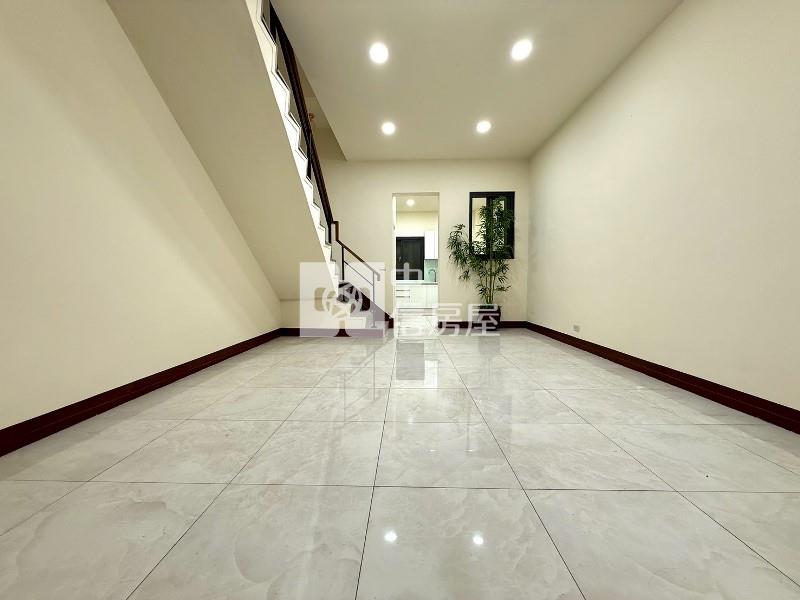 崇德商圈旁透天房屋室內格局與周邊環境