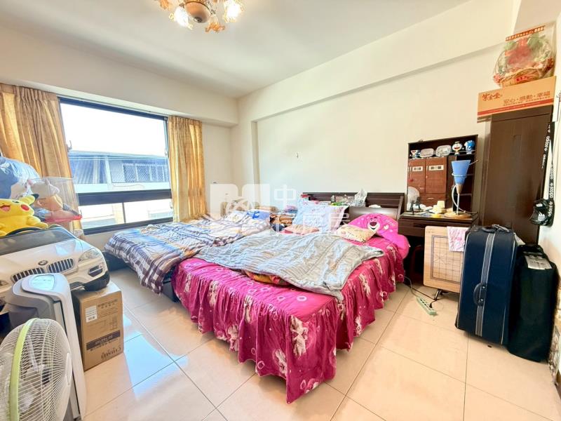 專任 -(詠隆第堡)太平震後輕屋齡美墅房屋室內格局與周邊環境