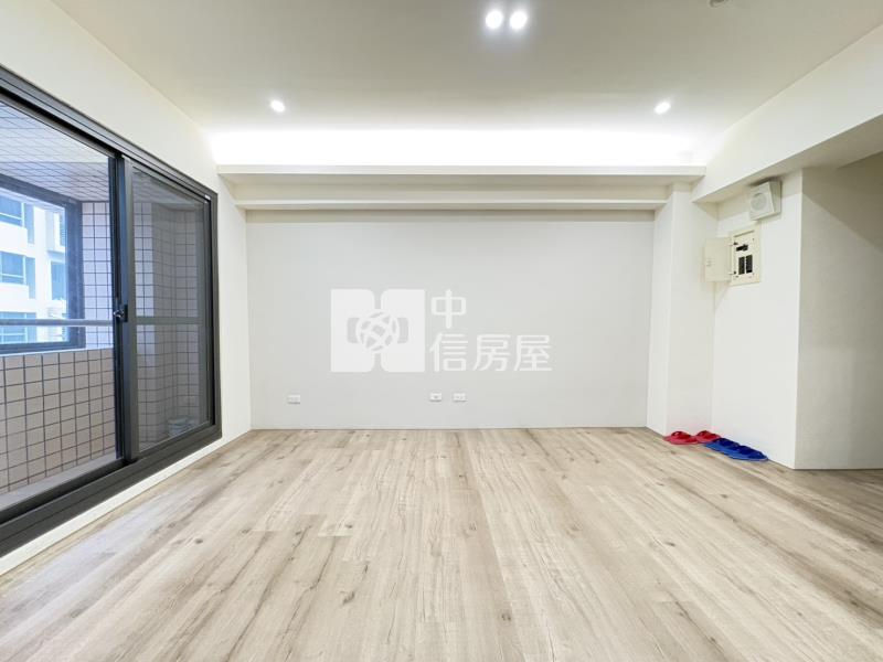 逢甲青海熱鬧商圈美3房附平車房屋室內格局與周邊環境