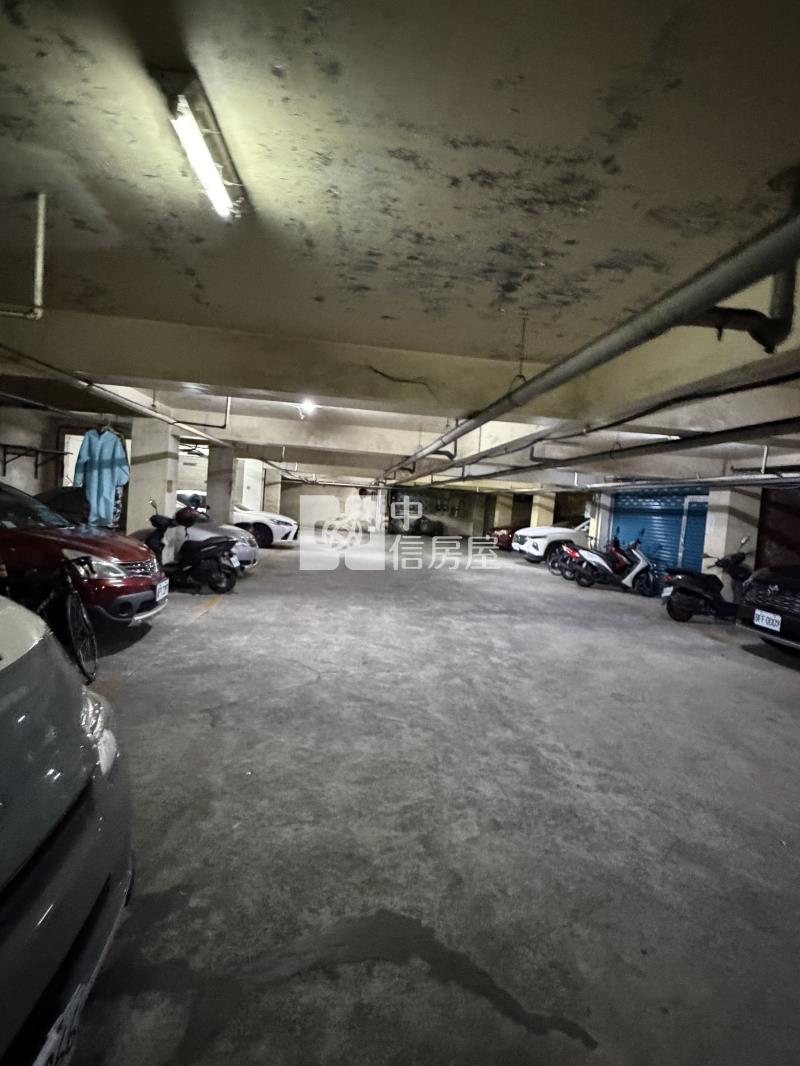 龍潭市區門前停車透天房屋室內格局與周邊環境