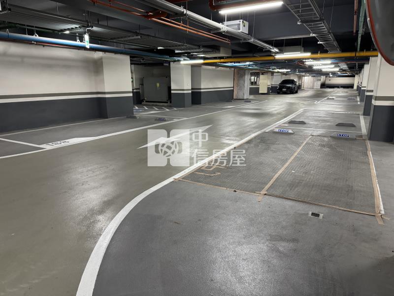 A18新大代代木三房車露臺戶房屋室內格局與周邊環境