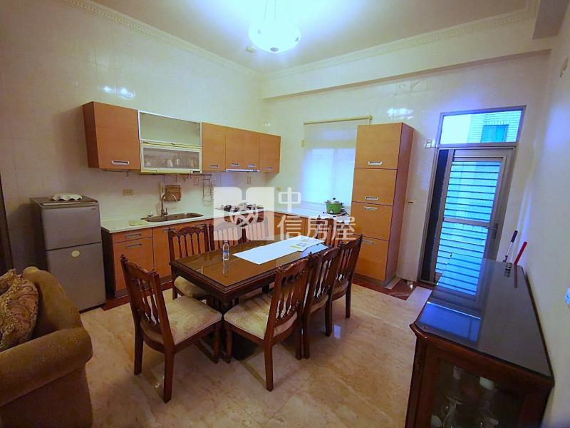 大社萬金路精美車墅透天厝房屋室內格局與周邊環境