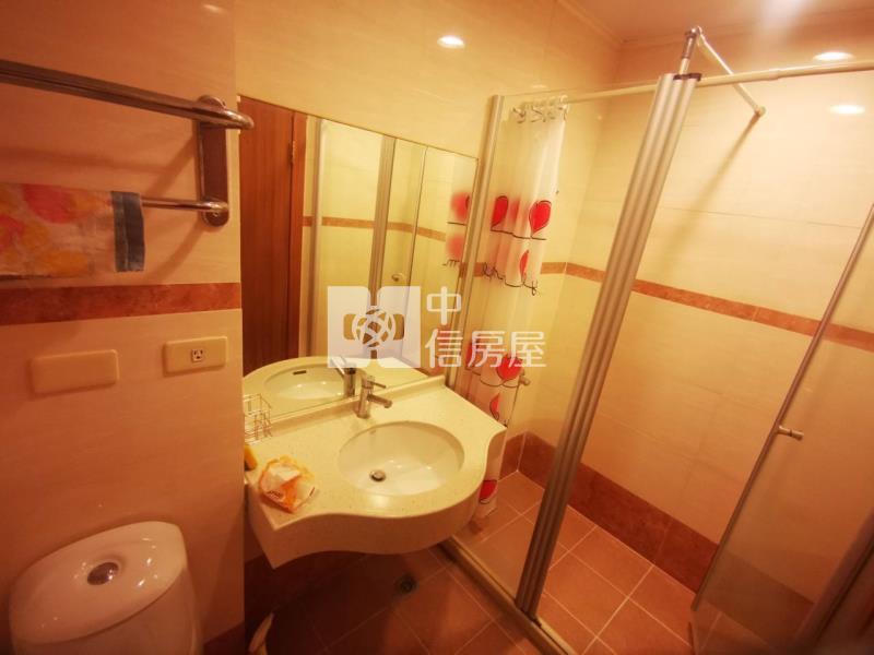 大社萬金路精美車墅透天厝房屋室內格局與周邊環境