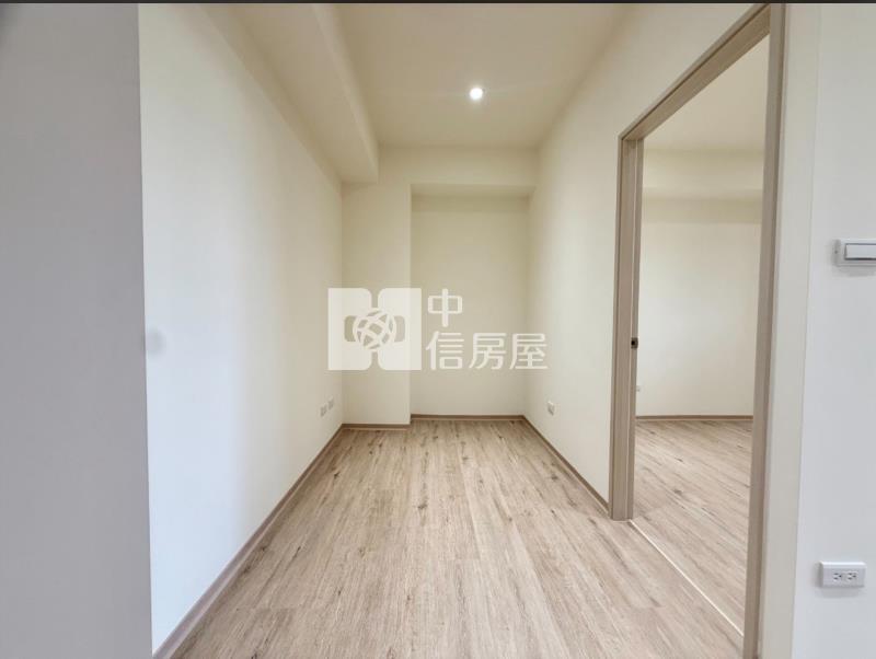 青空蔚來兩房休旅車位房屋室內格局與周邊環境