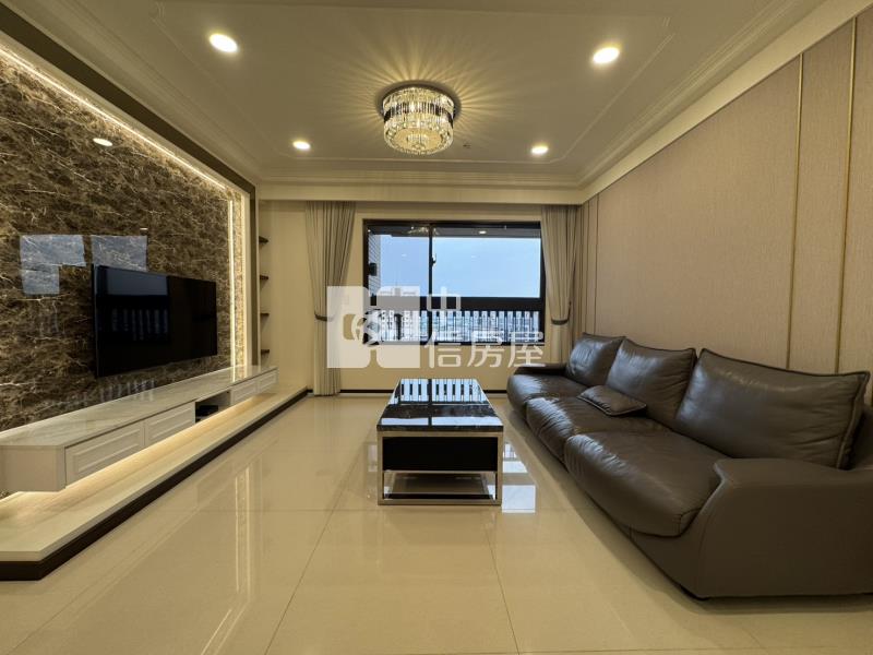 文心南路高樓層三改二平車視野戶房屋室內格局與周邊環境