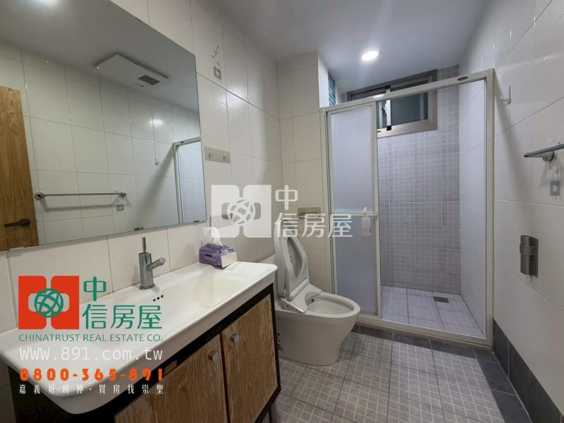 高峰匯精裝雙車3房房屋室內格局與周邊環境