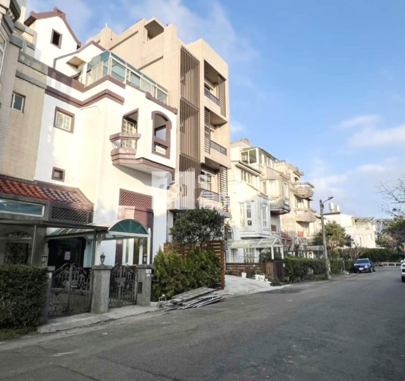 【新世紀】陽光山林別墅房屋室內格局與周邊環境