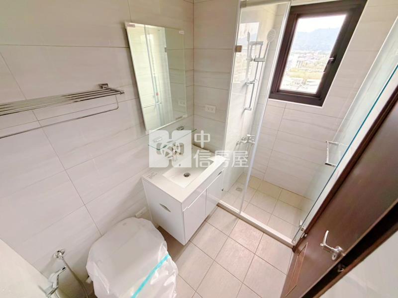 十二淳三房平車房屋室內格局與周邊環境