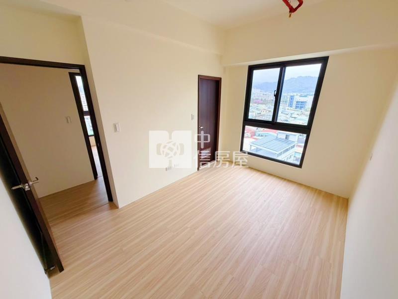 十二淳三房平車房屋室內格局與周邊環境