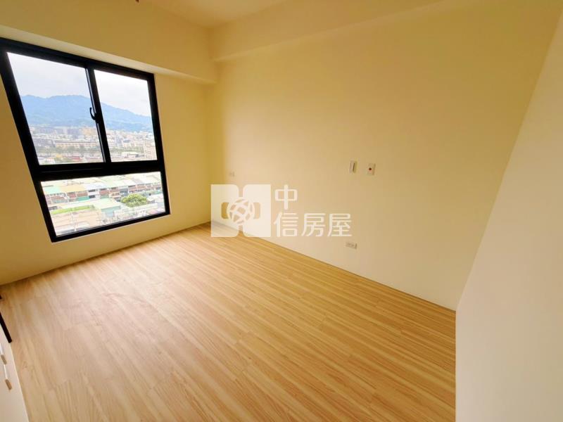 十二淳三房平車房屋室內格局與周邊環境