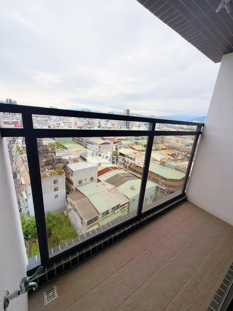 十二淳三房平車房屋室內格局與周邊環境