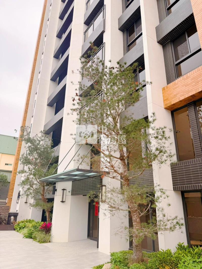 十二淳樹孝商圈三房平車房屋室內格局與周邊環境