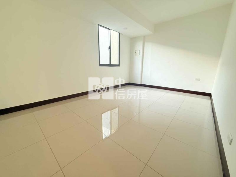 龍潭百年商圈大別墅房屋室內格局與周邊環境