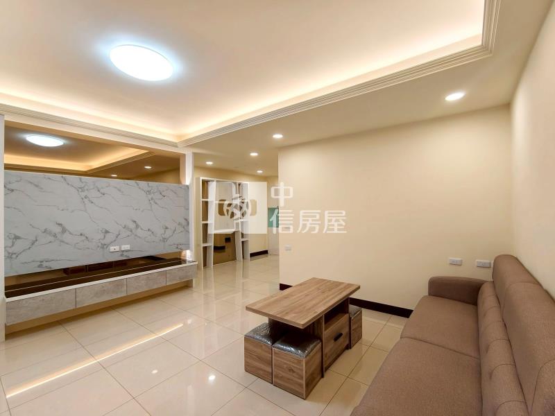 樹孝商圈大面寬孝親透天可停雙車房屋室內格局與周邊環境