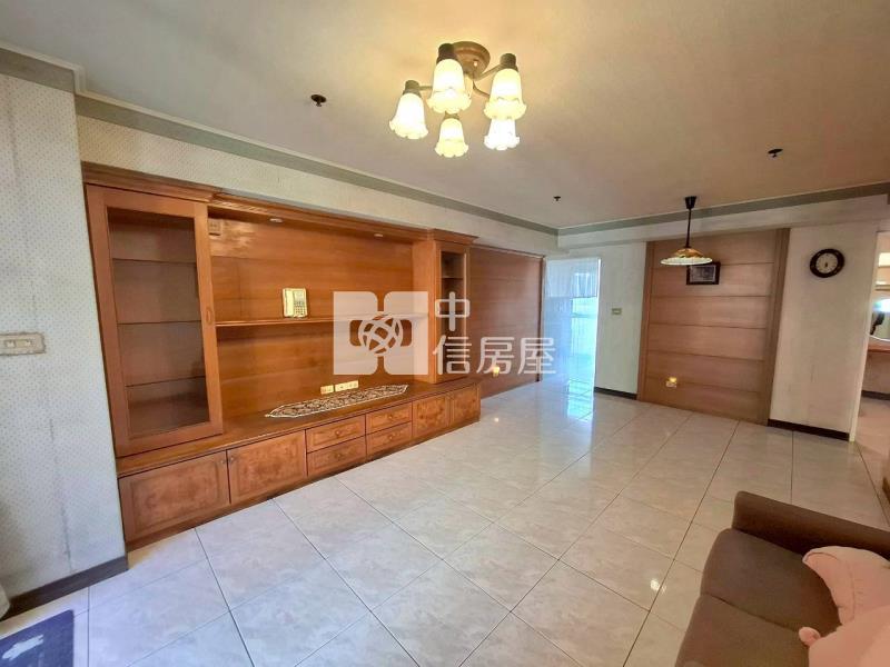 瑞豐國中輕軌3房大平車房屋室內格局與周邊環境