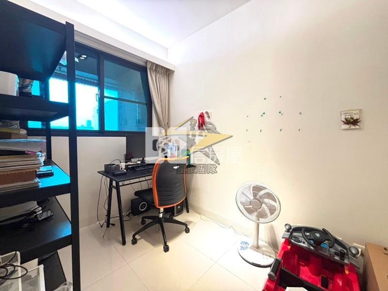 【星鑽】(專委)近台元AI園區縣政商圈低公設電梯大3房雙車房屋室內格局與周邊環境