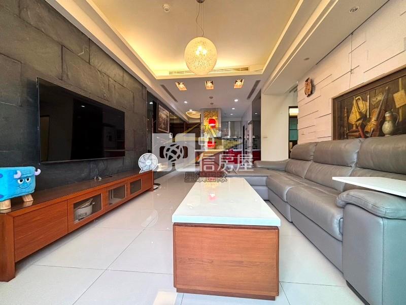 【星鑽】(專委)近台元AI園區縣政商圈低公設電梯大3房雙車房屋室內格局與周邊環境