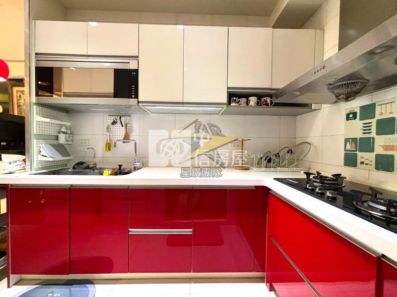 【星鑽】(專委)近台元AI園區縣政商圈低公設電梯大3房雙車房屋室內格局與周邊環境