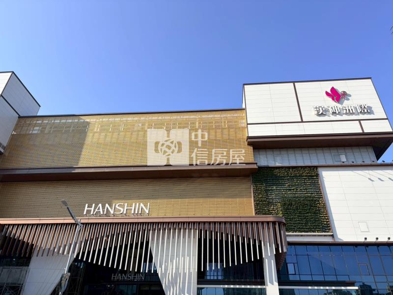 14期時程獎勵容積臨30米路大面寬建地房屋室內格局與周邊環境