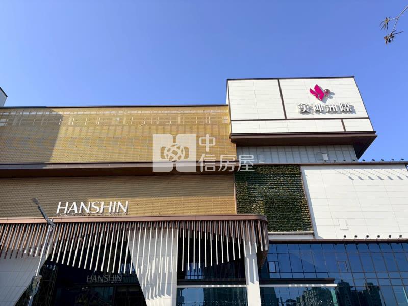 14期時程獎勵容積臨30米路大面寬建地房屋室內格局與周邊環境