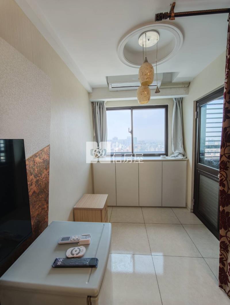 冠世界景觀戶大套房房屋室內格局與周邊環境