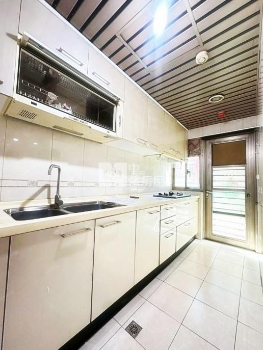 中壢SOGO海華國際會館4房雙車房屋室內格局與周邊環境