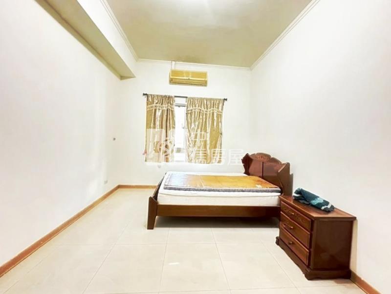 中壢SOGO海華國際會館4房雙車房屋室內格局與周邊環境