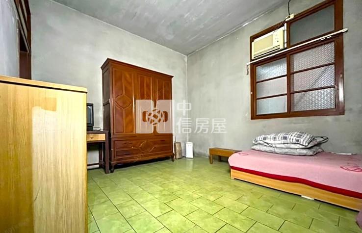 【奔馳】中壢體育園區透天店面房屋室內格局與周邊環境