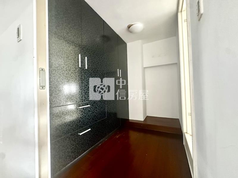 愛瑪市三房平面車位房屋室內格局與周邊環境