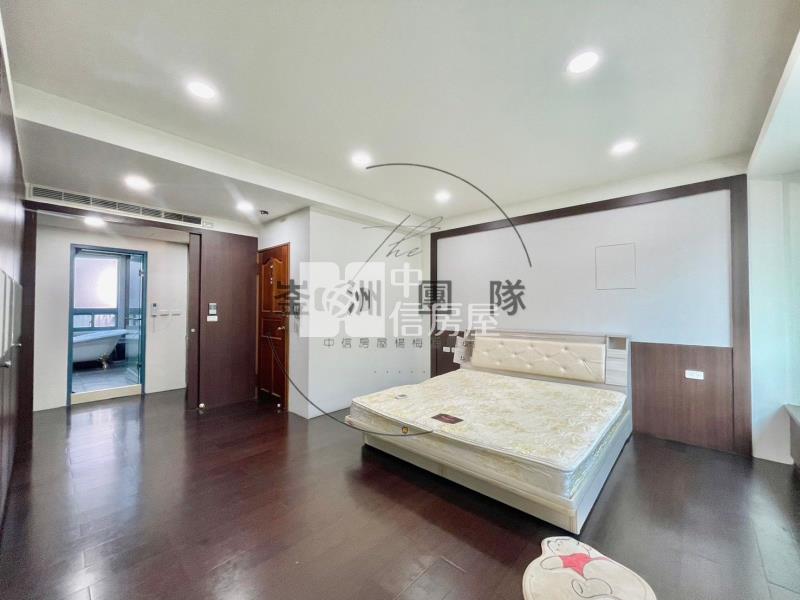 曉峰大地５房雙車美別墅房屋室內格局與周邊環境