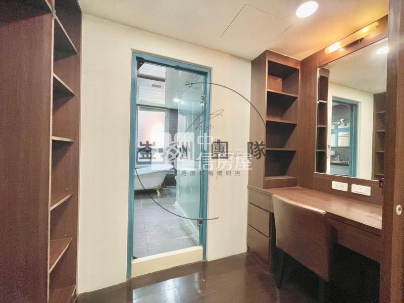 曉峰大地５房雙車美別墅房屋室內格局與周邊環境