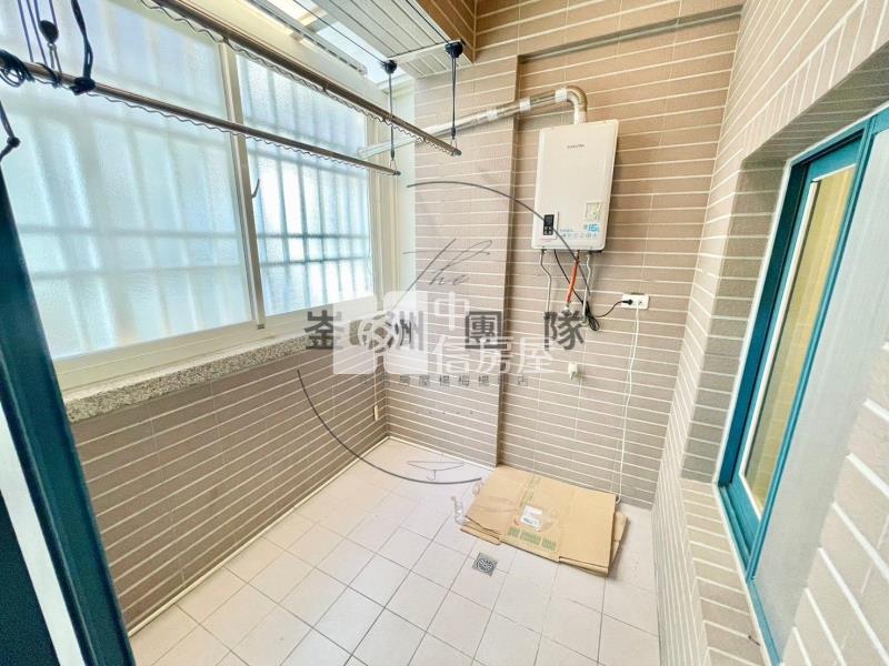 曉峰大地５房雙車美別墅房屋室內格局與周邊環境