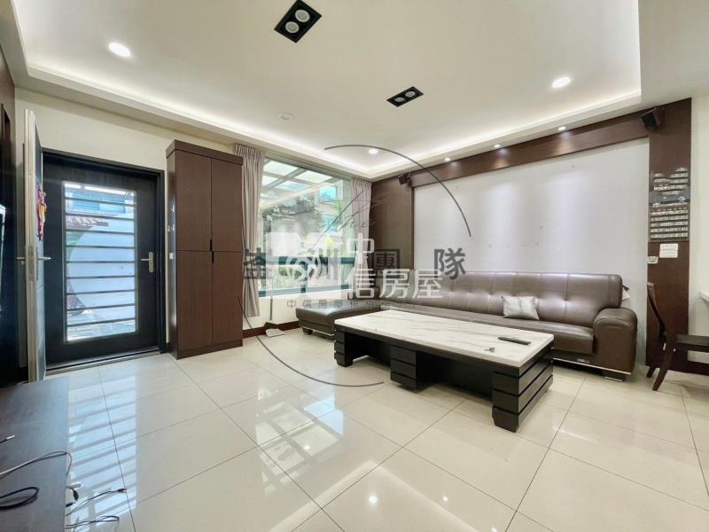 曉峰大地５房雙車美別墅房屋室內格局與周邊環境