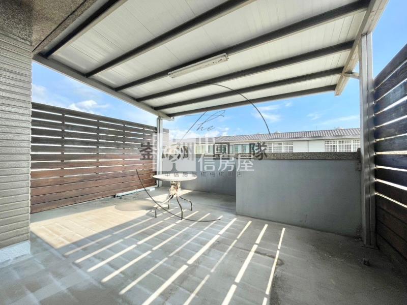 曉峰大地５房雙車美別墅房屋室內格局與周邊環境