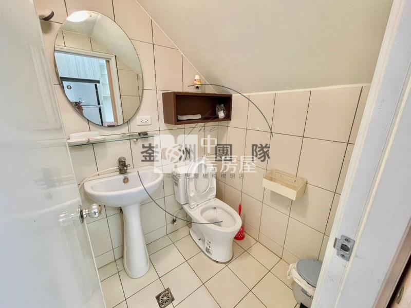 曉峰大地５房雙車美別墅房屋室內格局與周邊環境