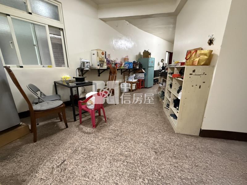 平鎮高中公寓美2樓房屋室內格局與周邊環境