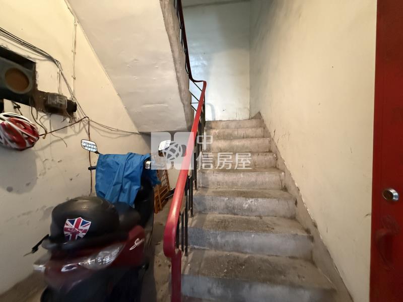 平鎮高中公寓美2樓房屋室內格局與周邊環境