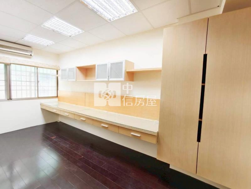 北區育德二路花園雙車美墅房屋室內格局與周邊環境