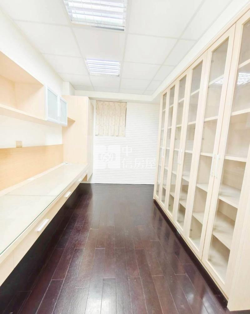 北區育德二路花園雙車美墅房屋室內格局與周邊環境