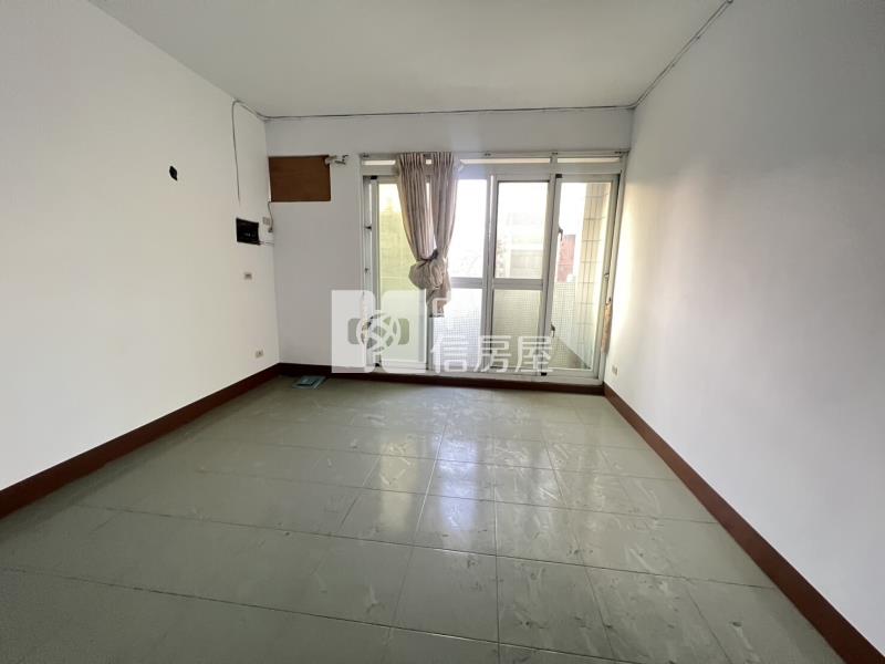 3S47三多路透天店面房屋室內格局與周邊環境