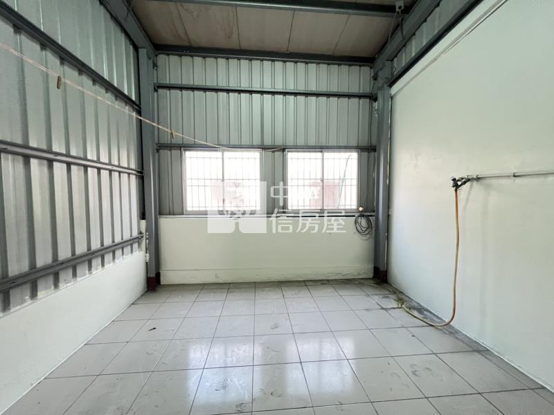 3S47三多路透天店面房屋室內格局與周邊環境