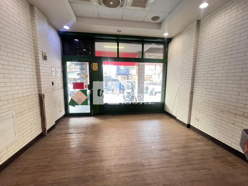 3S47三多路透天店面房屋室內格局與周邊環境