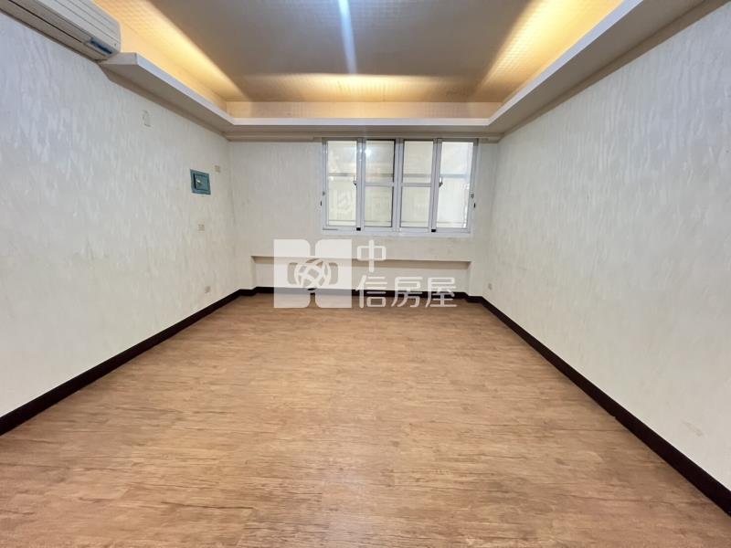 3S47三多路透天店面房屋室內格局與周邊環境