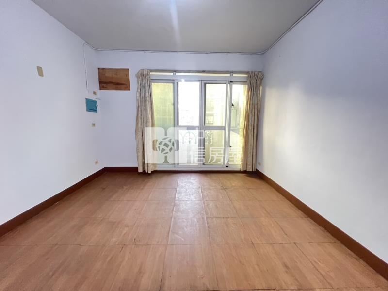 3S47三多路透天店面房屋室內格局與周邊環境