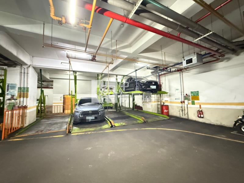 G5捷運站文心威秀視野美三房車位房屋室內格局與周邊環境