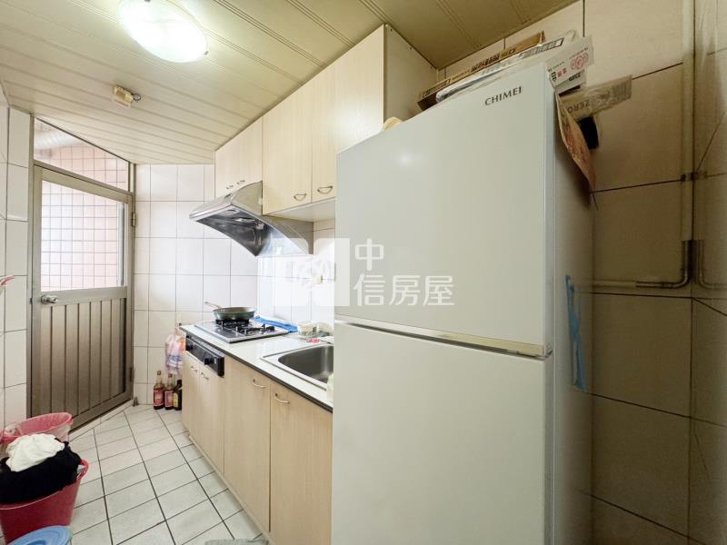 近體育園區.南亞大學.龍岡三房輪抽車房屋室內格局與周邊環境