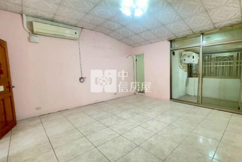 運動公園旁雙車庫透天別墅房屋室內格局與周邊環境