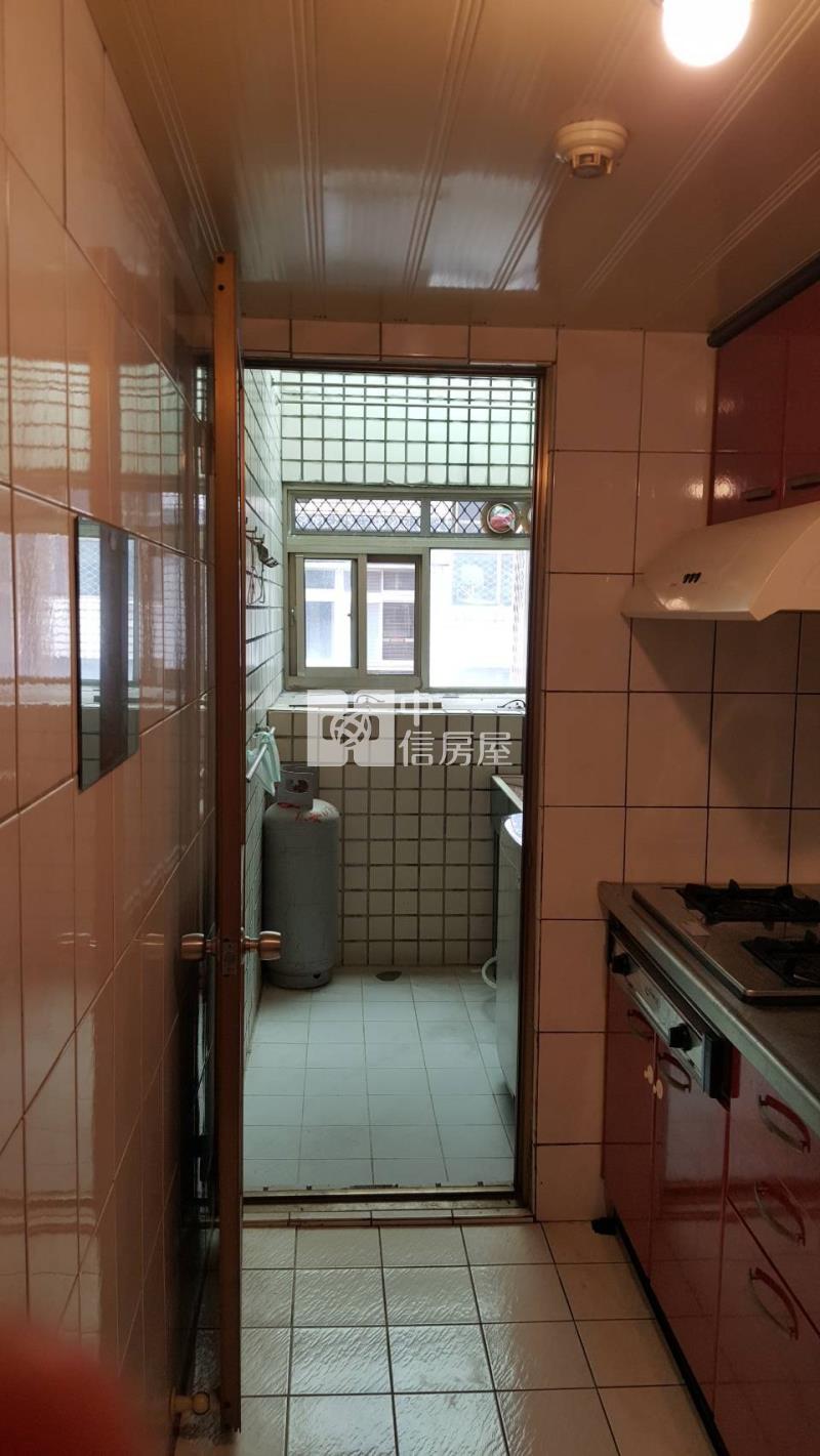 東方大地華廈房屋室內格局與周邊環境