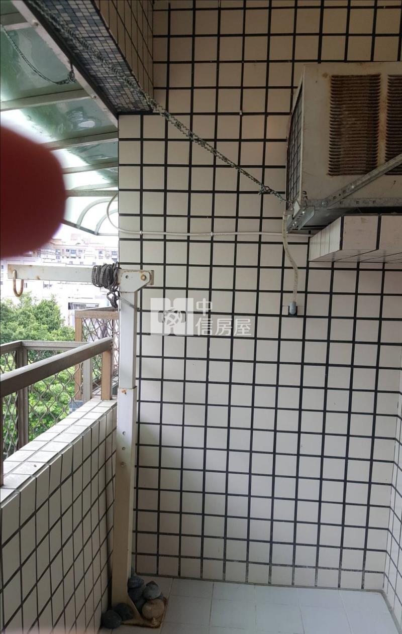 東方大地華廈房屋室內格局與周邊環境