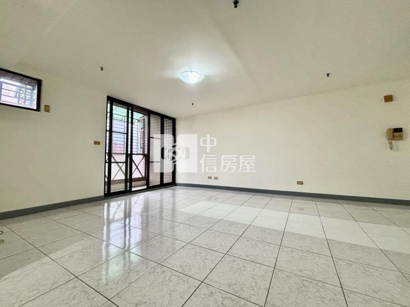 光華國宅中區採光美三房房屋室內格局與周邊環境